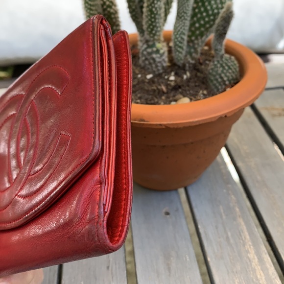 💖SOLD💖CHANEL W-lock compact wallet in lambskin - Picture 9 of 14